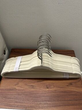 Cream Velvet Slim Space-Saving Hangers - Set of 10